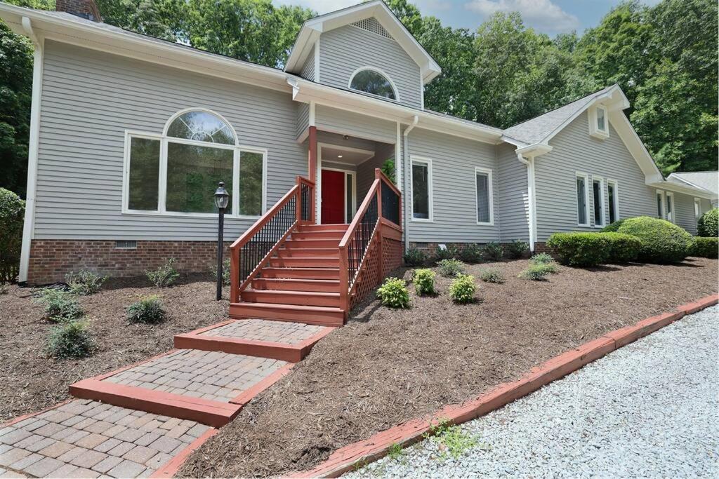 Sunset Point Pool House Close To Duke University Villa Durham Exterior photo