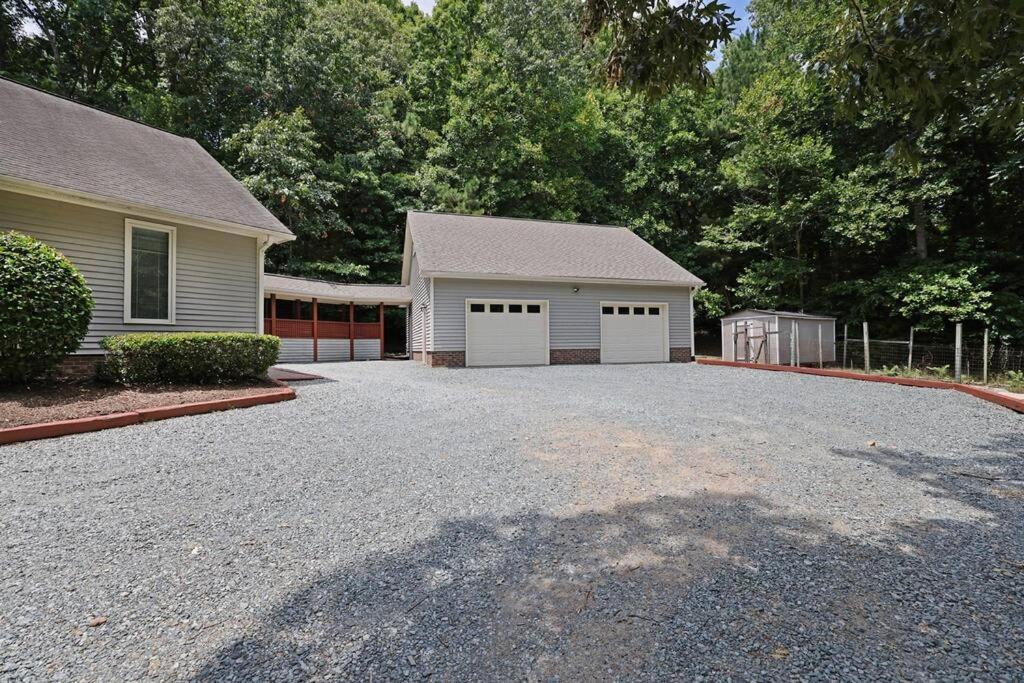 Sunset Point Pool House Close To Duke University Villa Durham Exterior photo