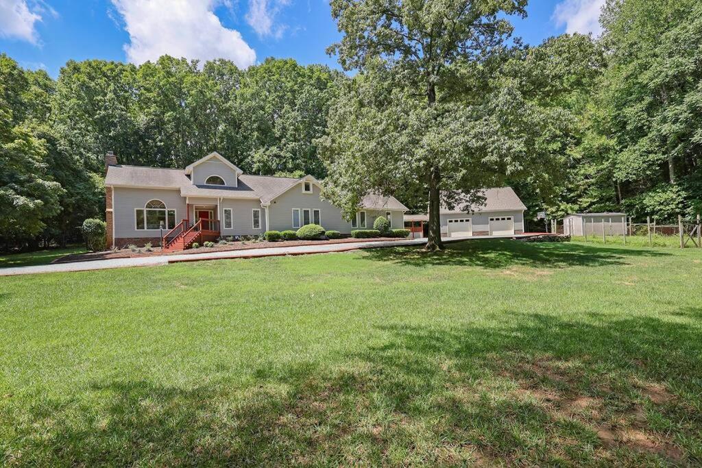 Sunset Point Pool House Close To Duke University Villa Durham Exterior photo